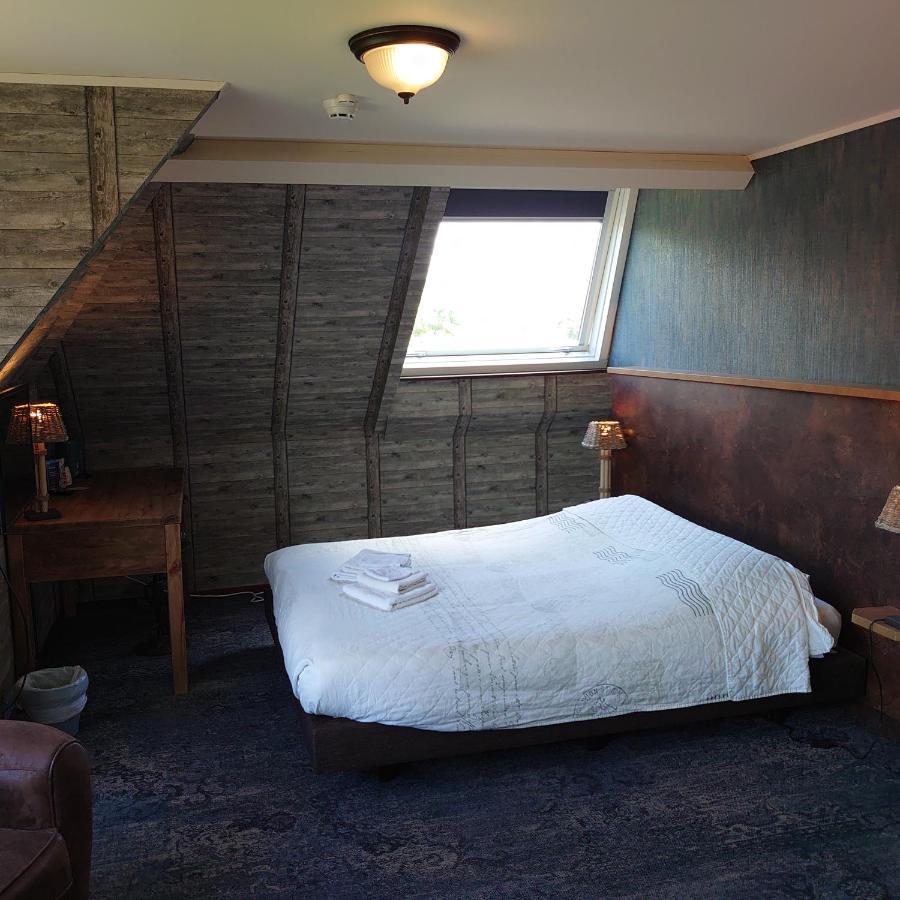 De Cyprian Bed & Breakfast Kaard ภายนอก รูปภาพ