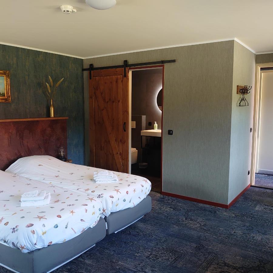 De Cyprian Bed & Breakfast Kaard ภายนอก รูปภาพ