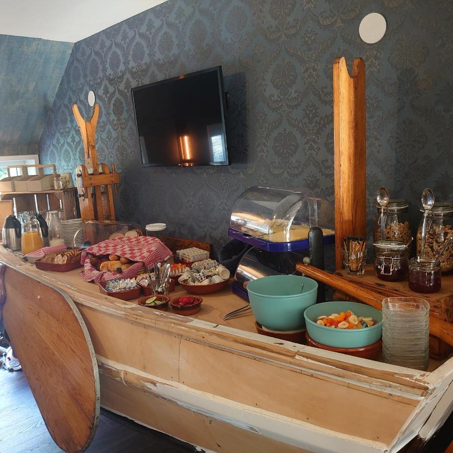 De Cyprian Bed & Breakfast Kaard ภายนอก รูปภาพ