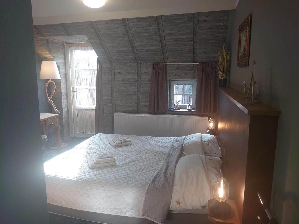 De Cyprian Bed & Breakfast Kaard ภายนอก รูปภาพ