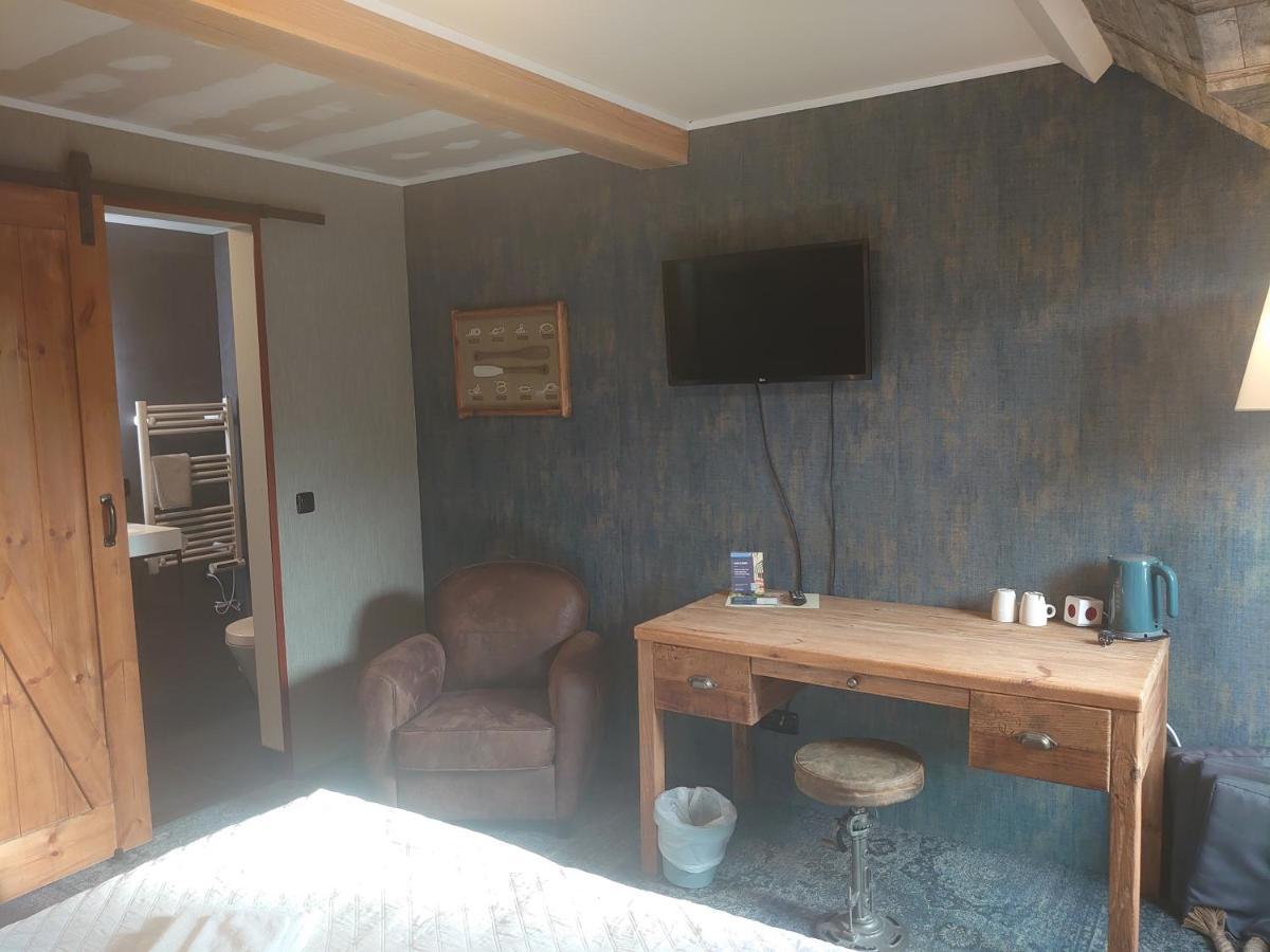 De Cyprian Bed & Breakfast Kaard ภายนอก รูปภาพ