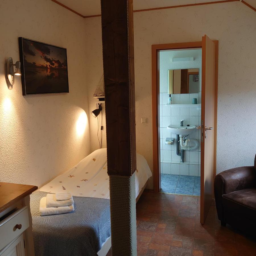 De Cyprian Bed & Breakfast Kaard ภายนอก รูปภาพ